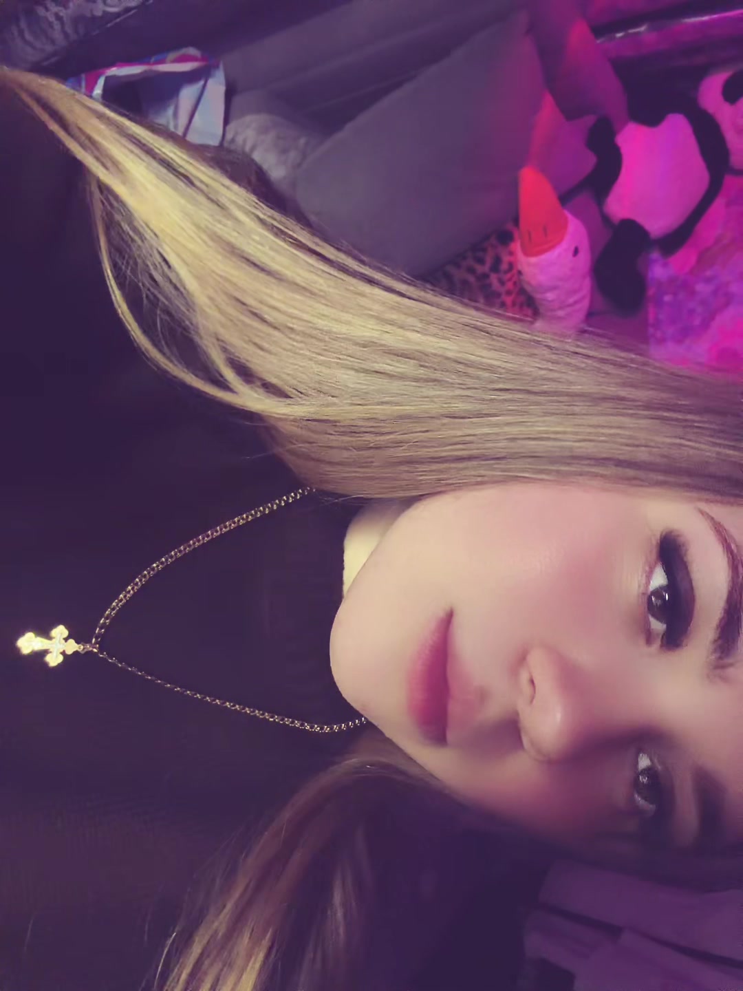 @Tgk: Тᴀня ʙᴇщᴀᴇᴛ