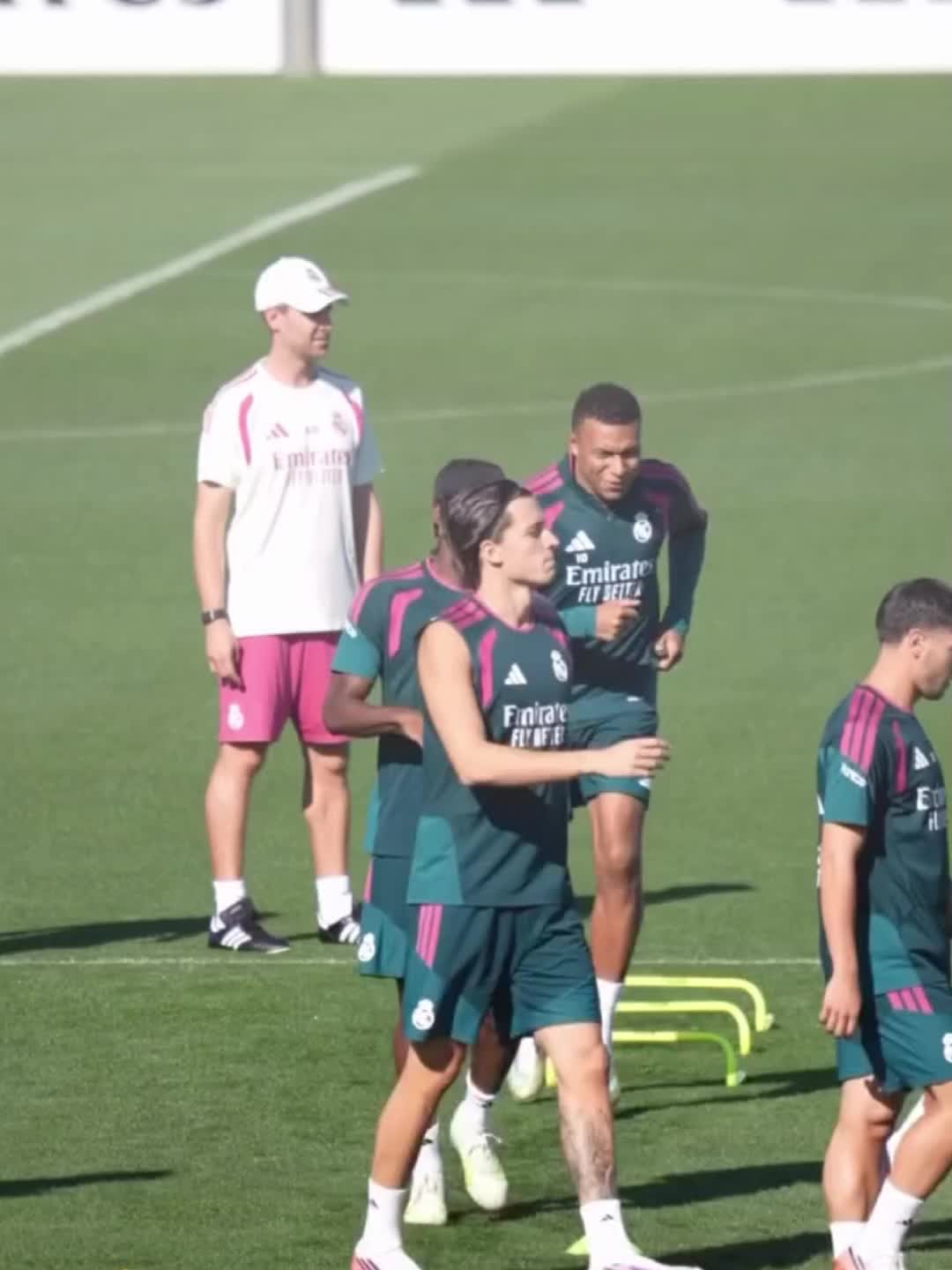 @VALVERDE_8🦅