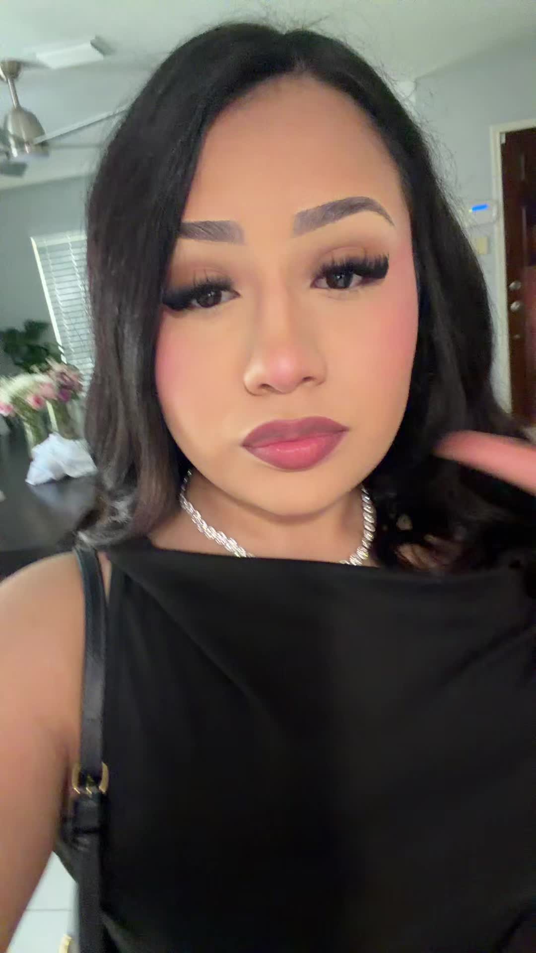 @bella
