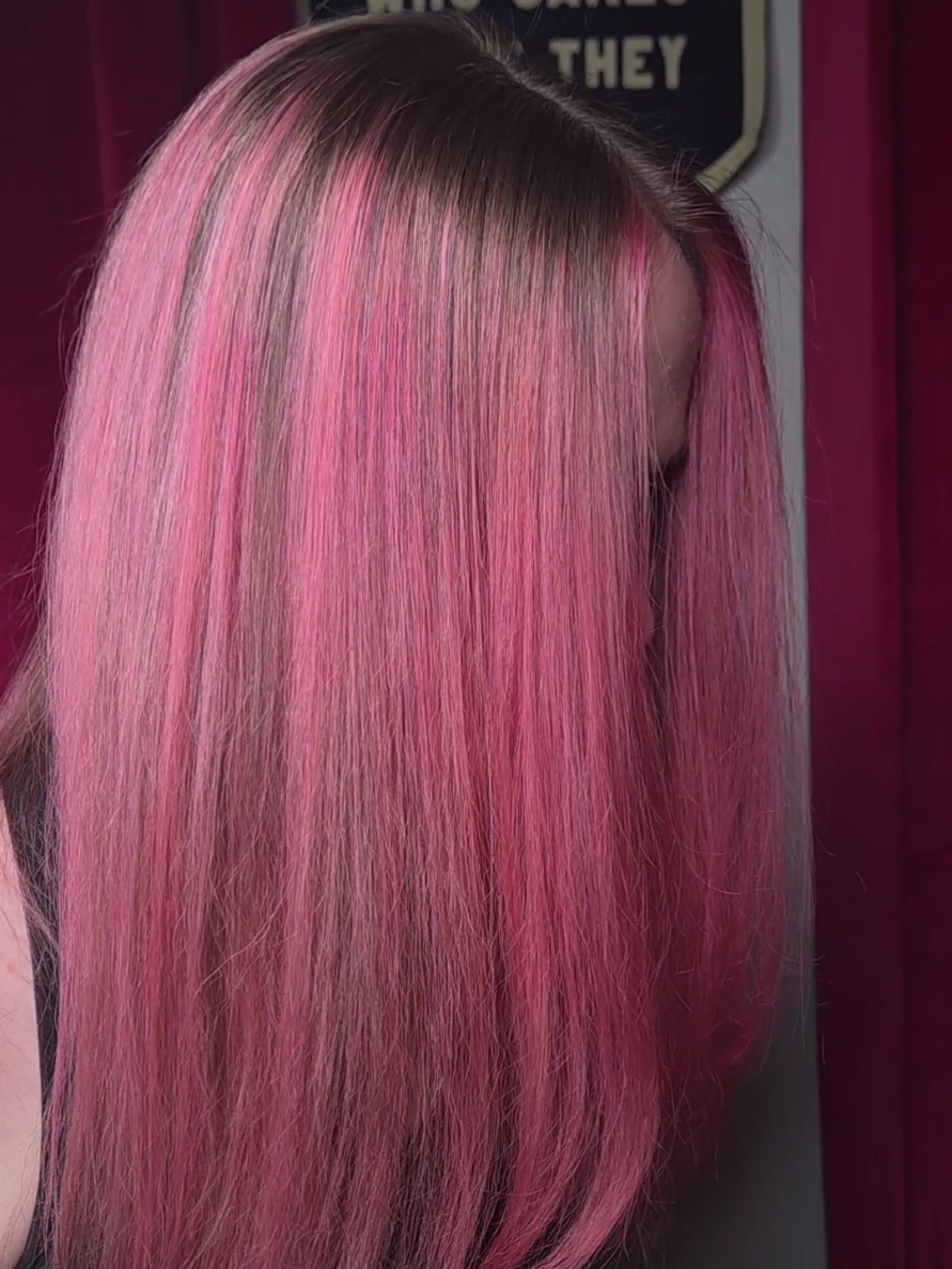 @TANIA โ CVILLE ALT STYLIST