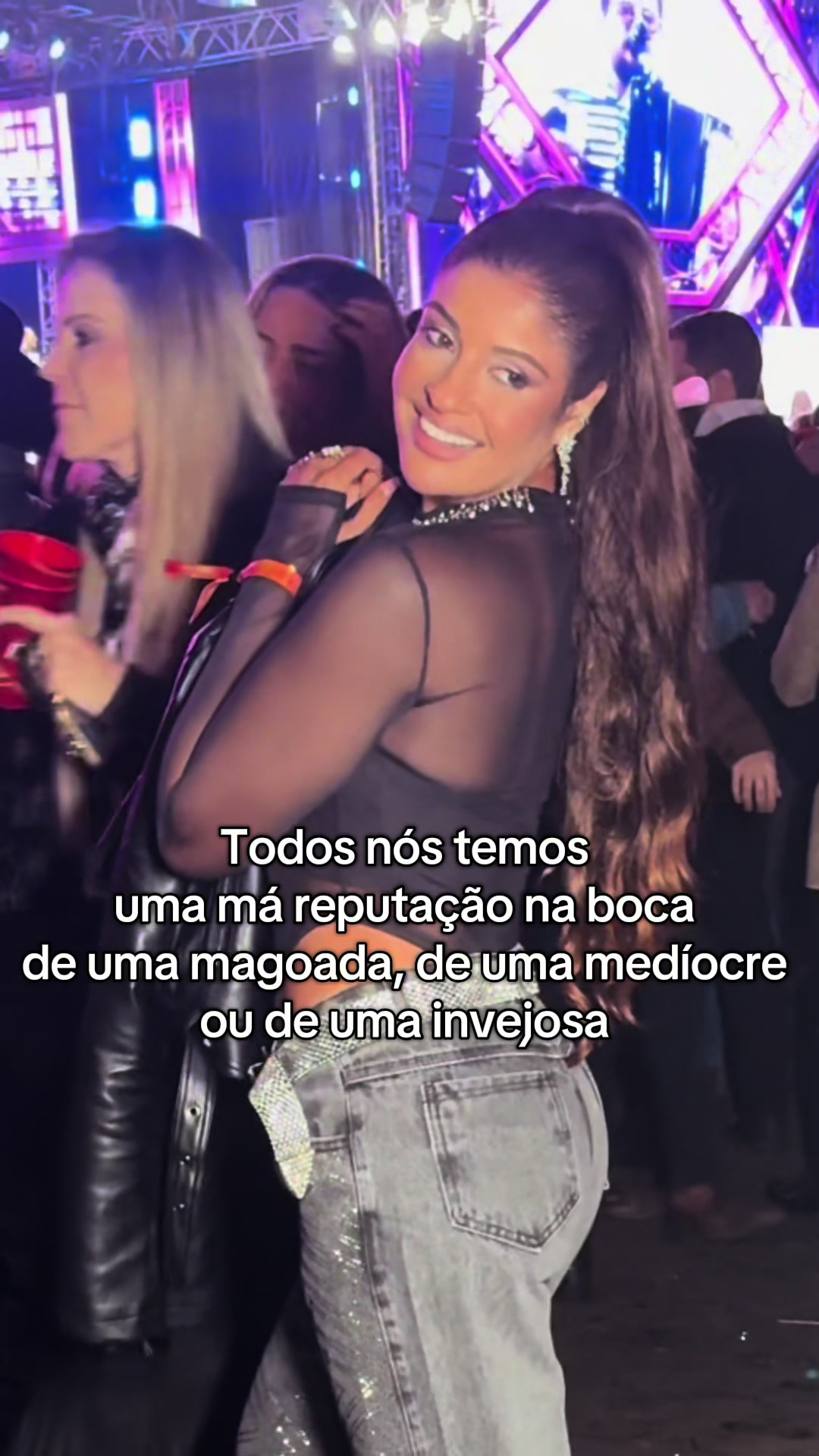 @janainapaivaof