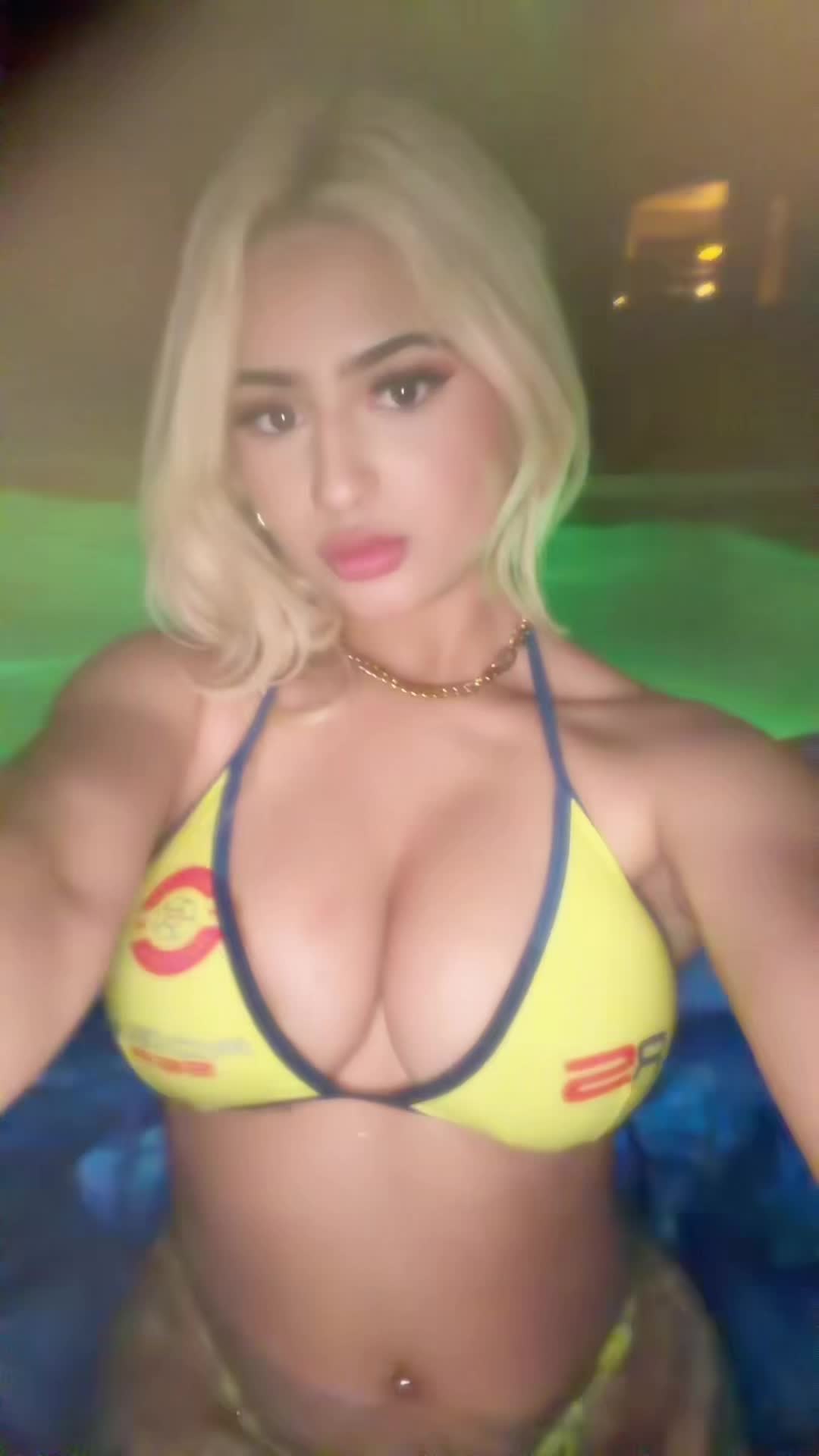 @Ari