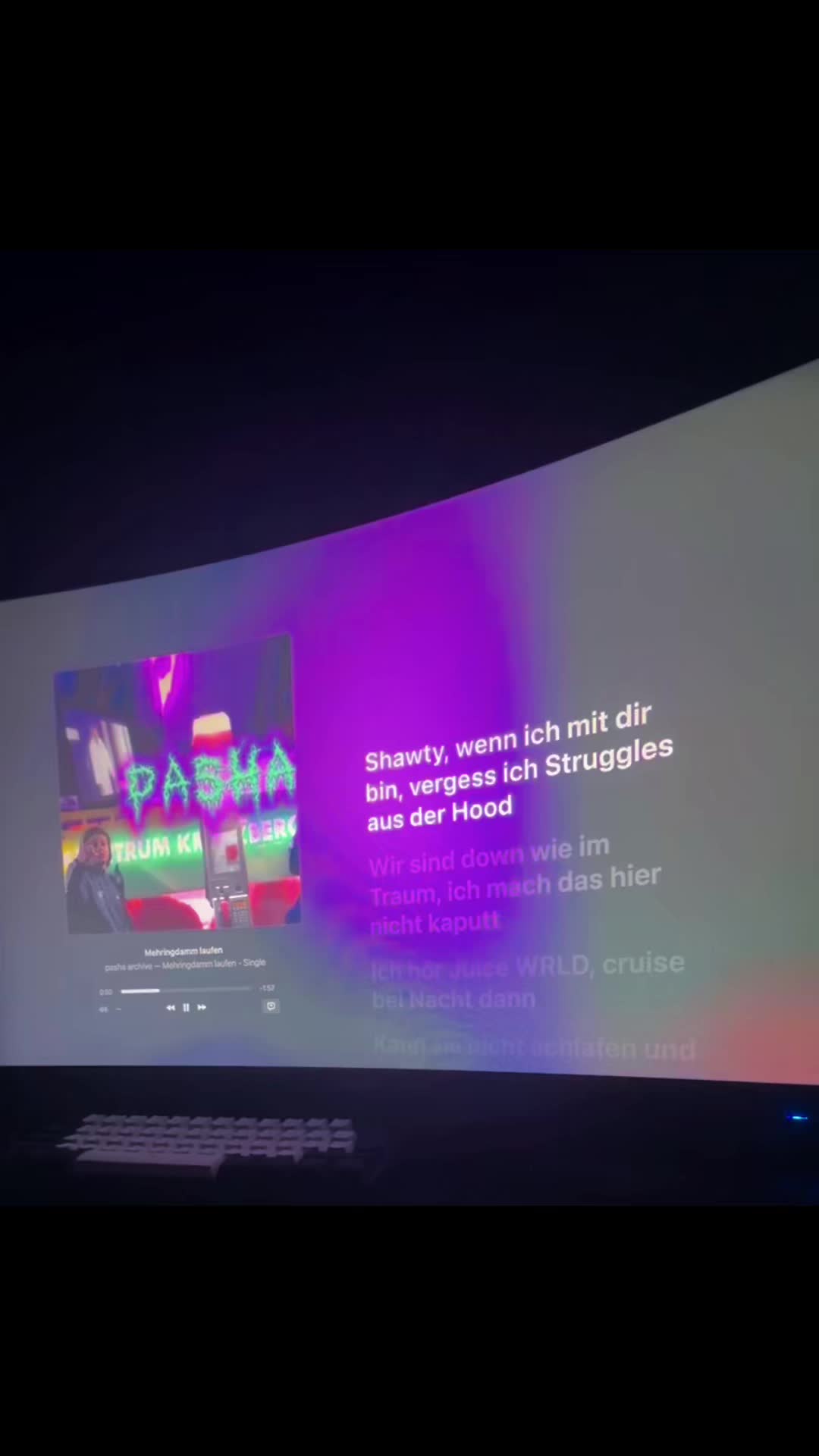 @𝔩𝔶𝔯𝔦𝔵𝔠𝔰__🎧