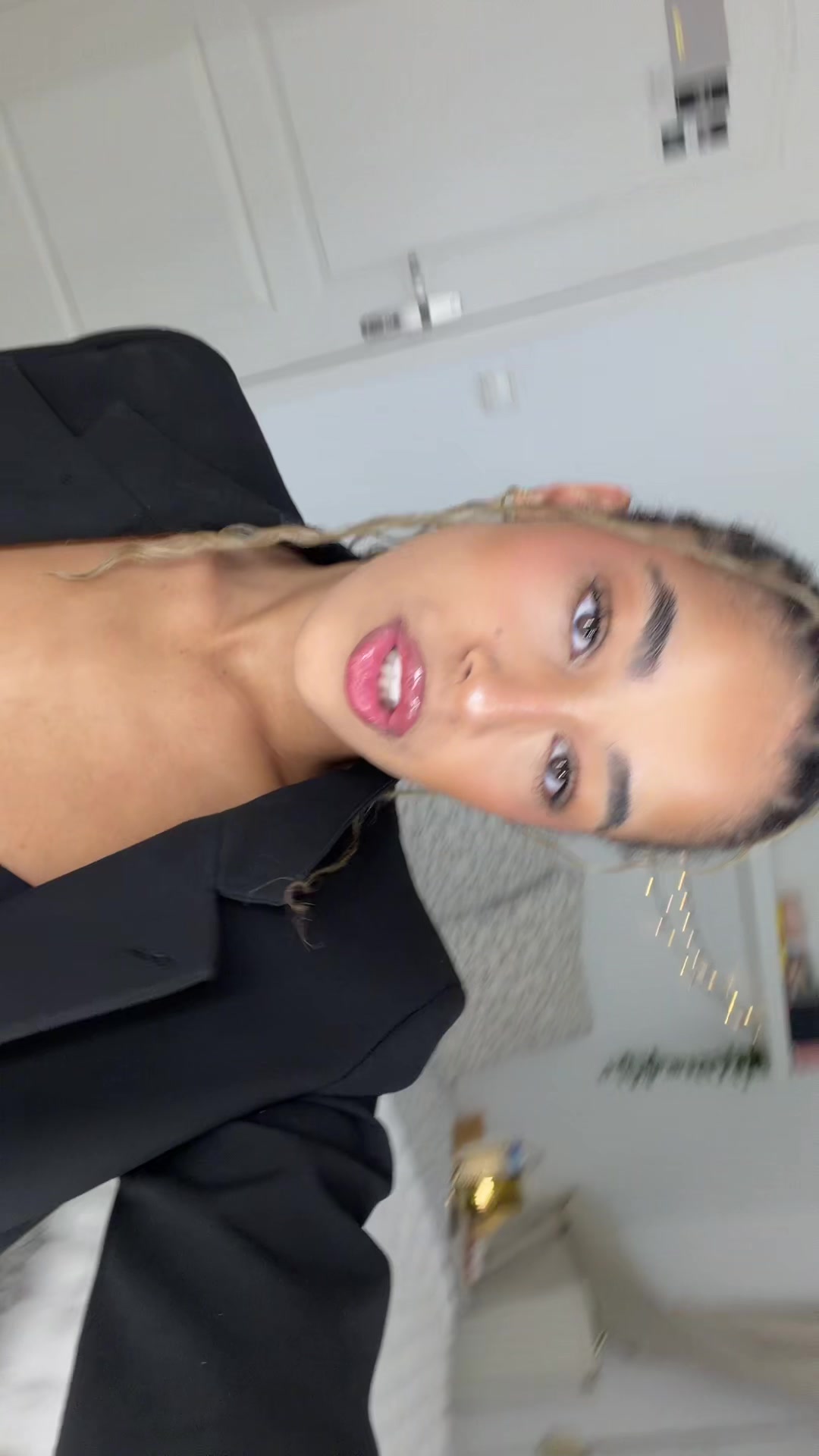 @ameliaamillon