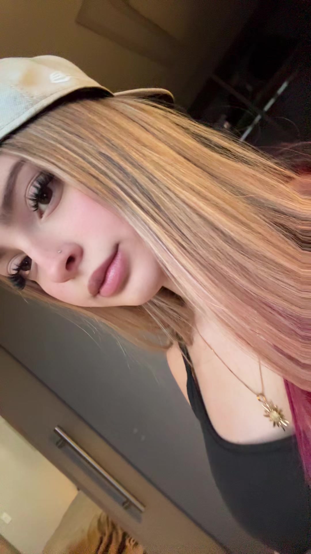 @𝕸𝖆𝖞𝖓𝖆𝖗𝖙 💭