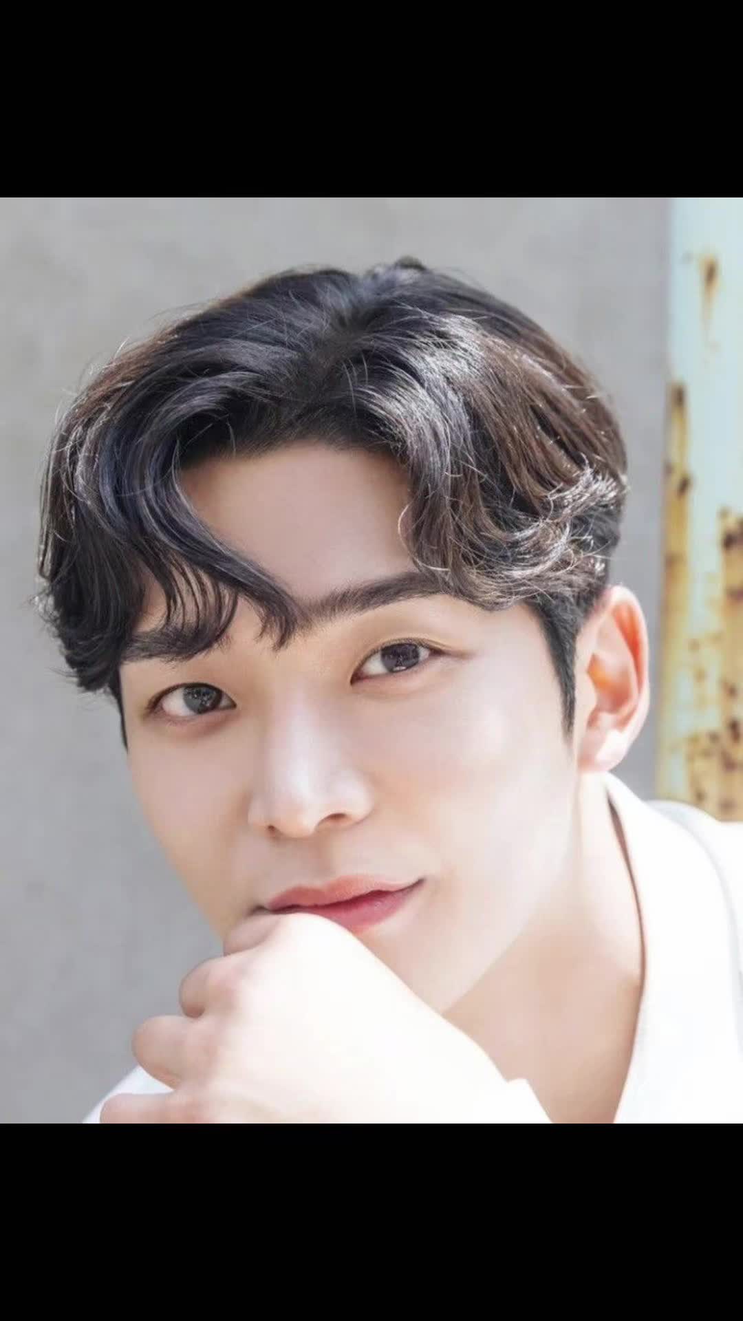 @Italian_Rowoon_fan