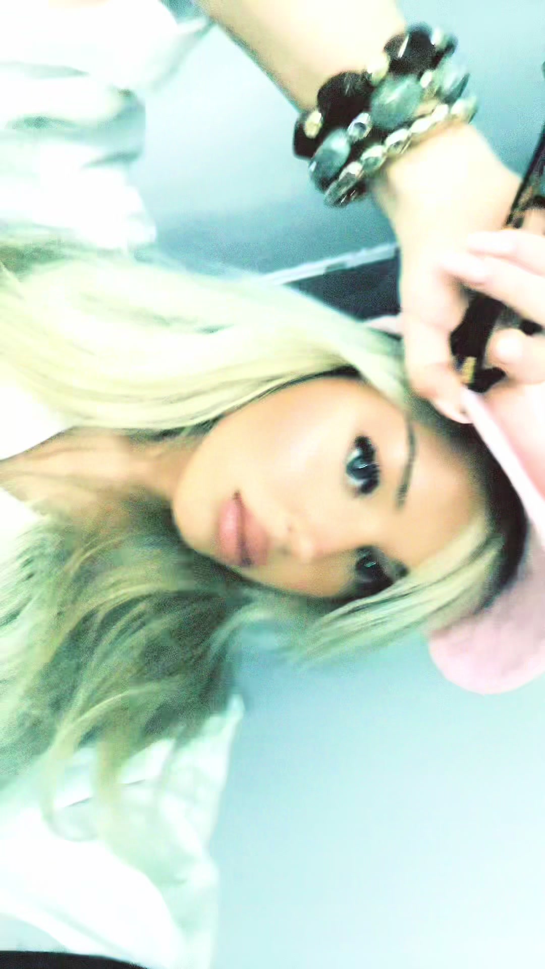 @Anuschka💖