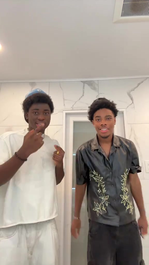 @KLM🇨🇮