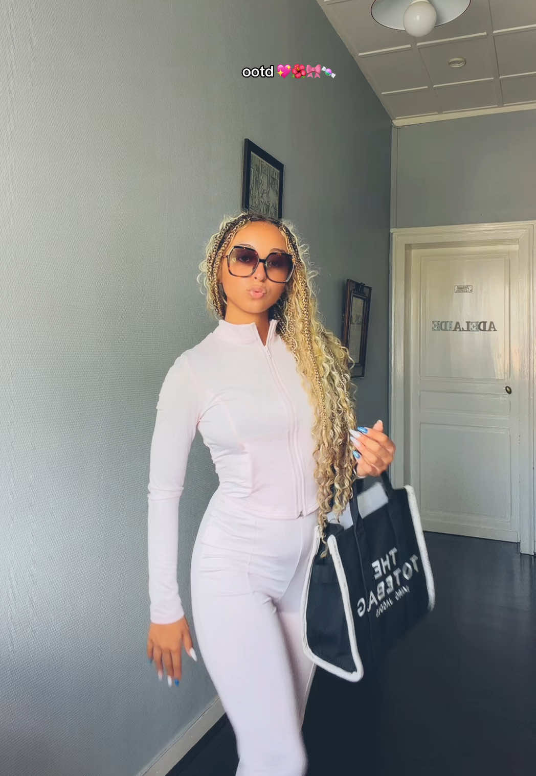 @Ad&eacute;la&iuml;de 🫶🏽
