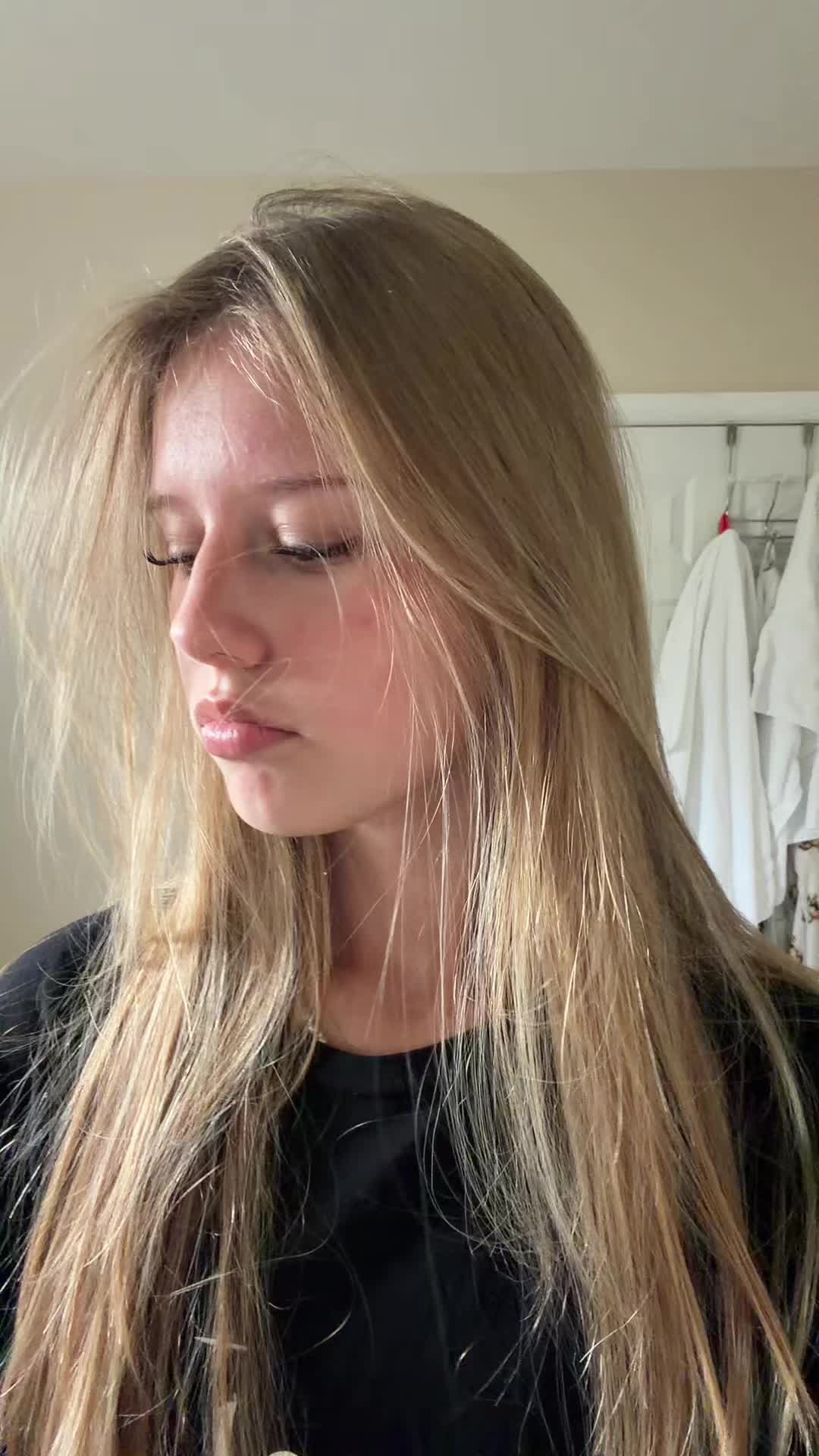 @🦄