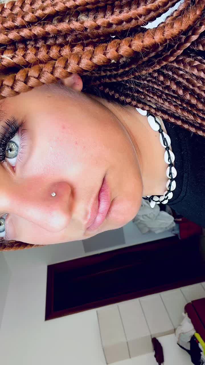 @👸🏼