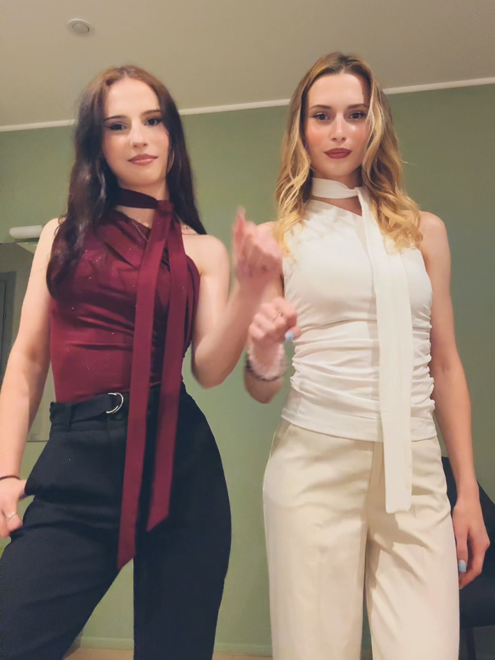 @Юлька🎀