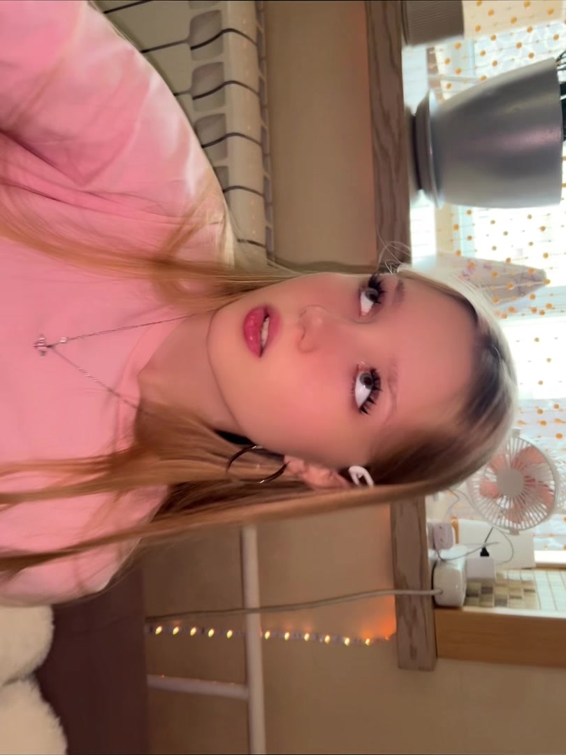 @Зайка🐰