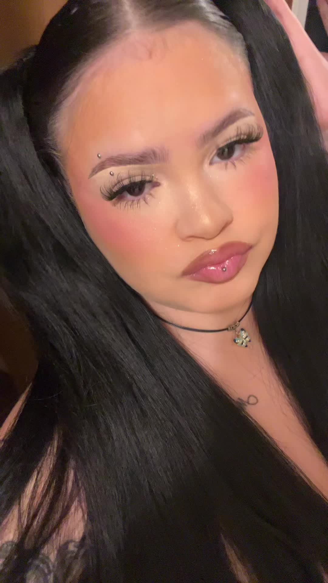 @thelesbianbf