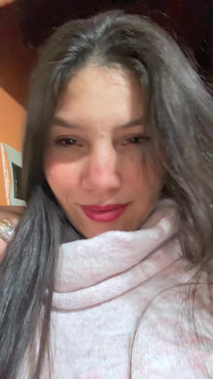 @Correa correa🍓💙❣️✨