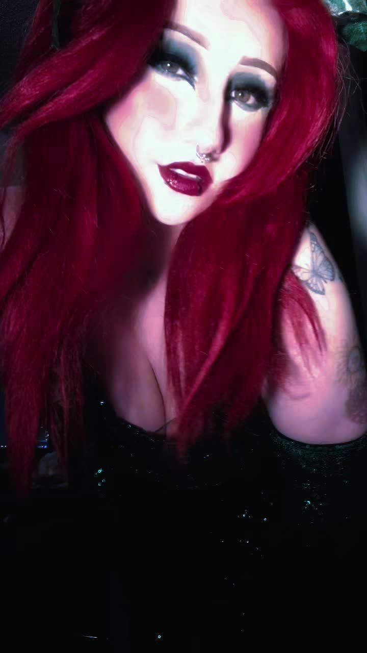@Mamabearcosplays