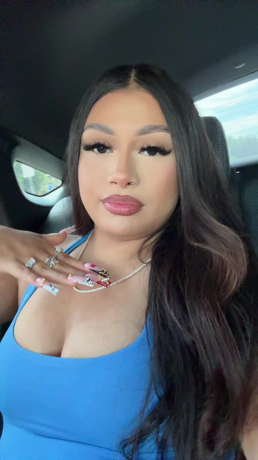 @Nikki