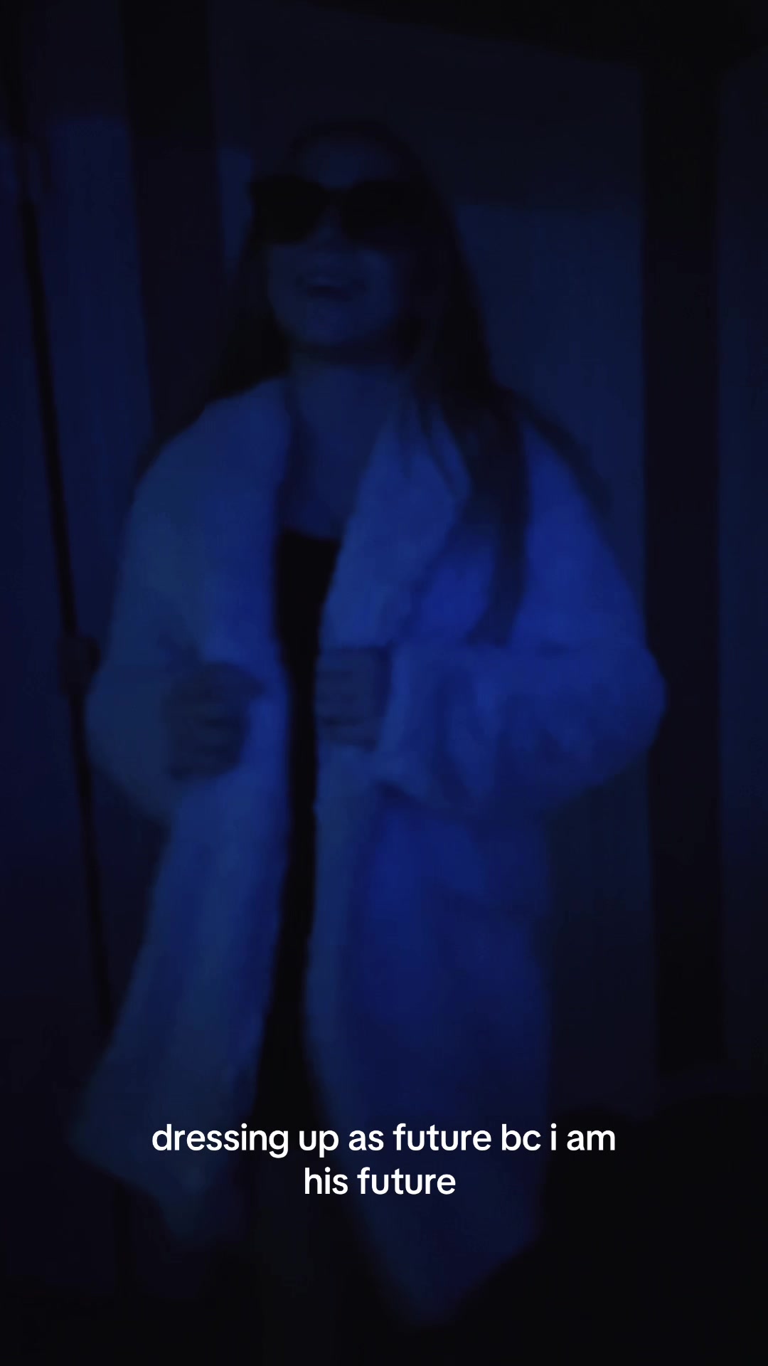 @Ava