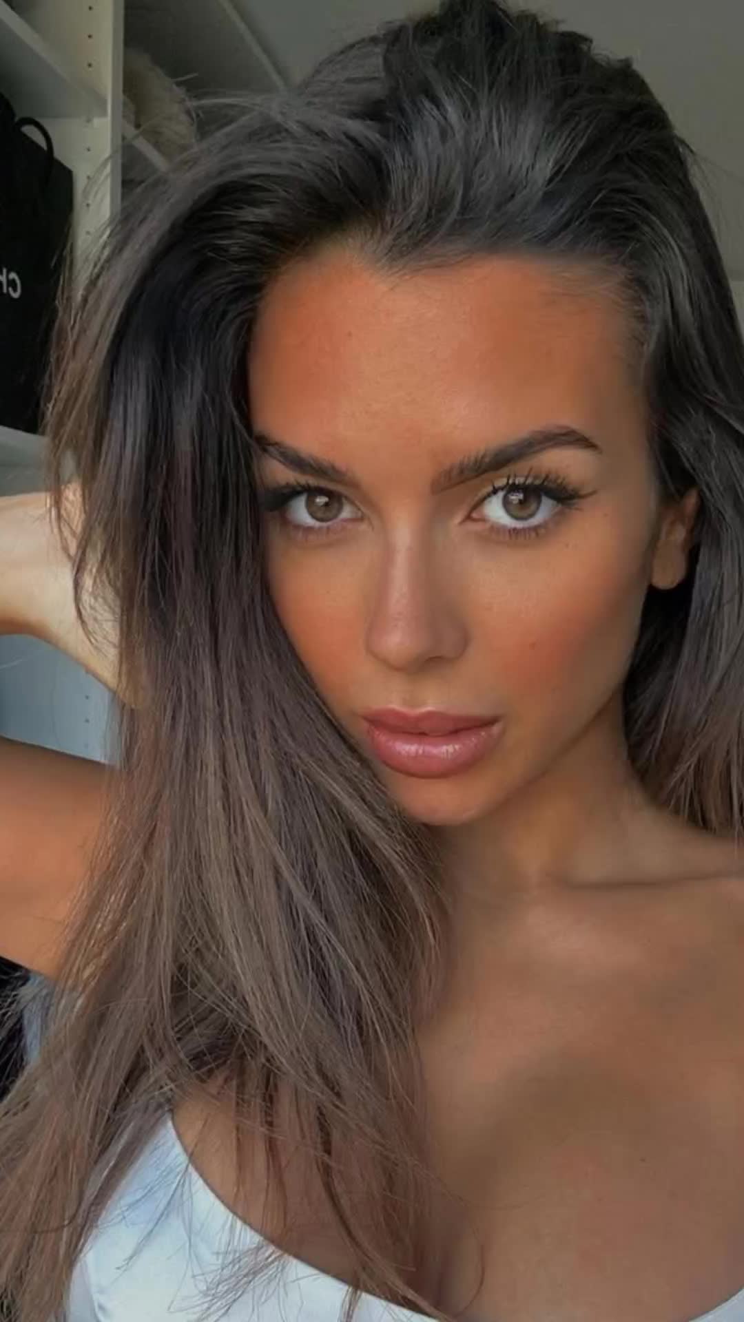 @°°°
