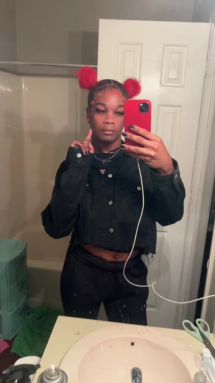 @Badshi®️