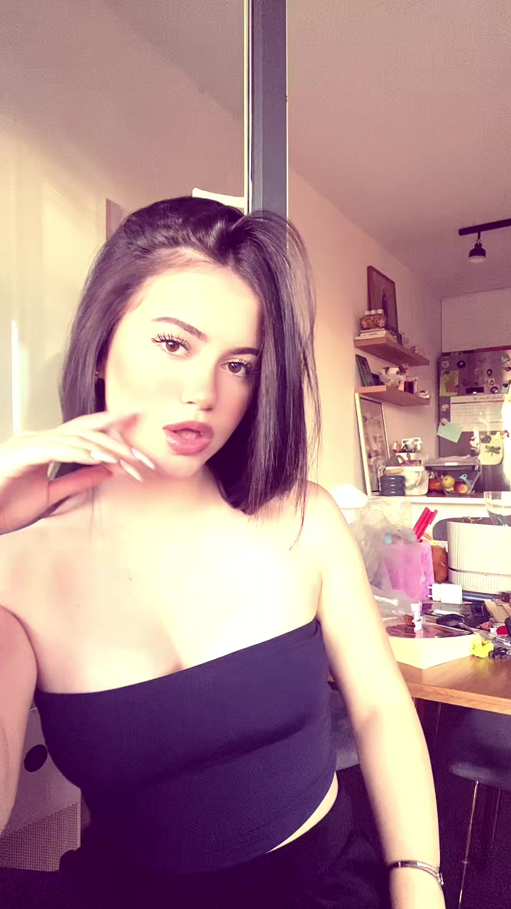 @anuuskica