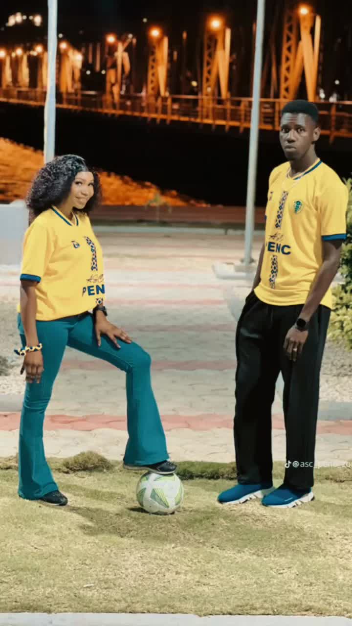 @Samba Linguère 💙🤍