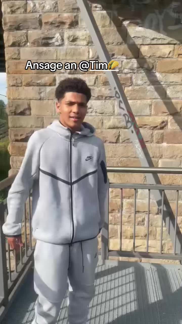 @𝒦𝒶𝒾𝒹 '🥥😶🌫️