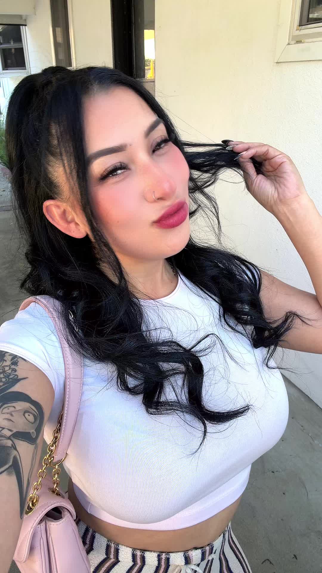 @Sandra 🖤🖤🖤