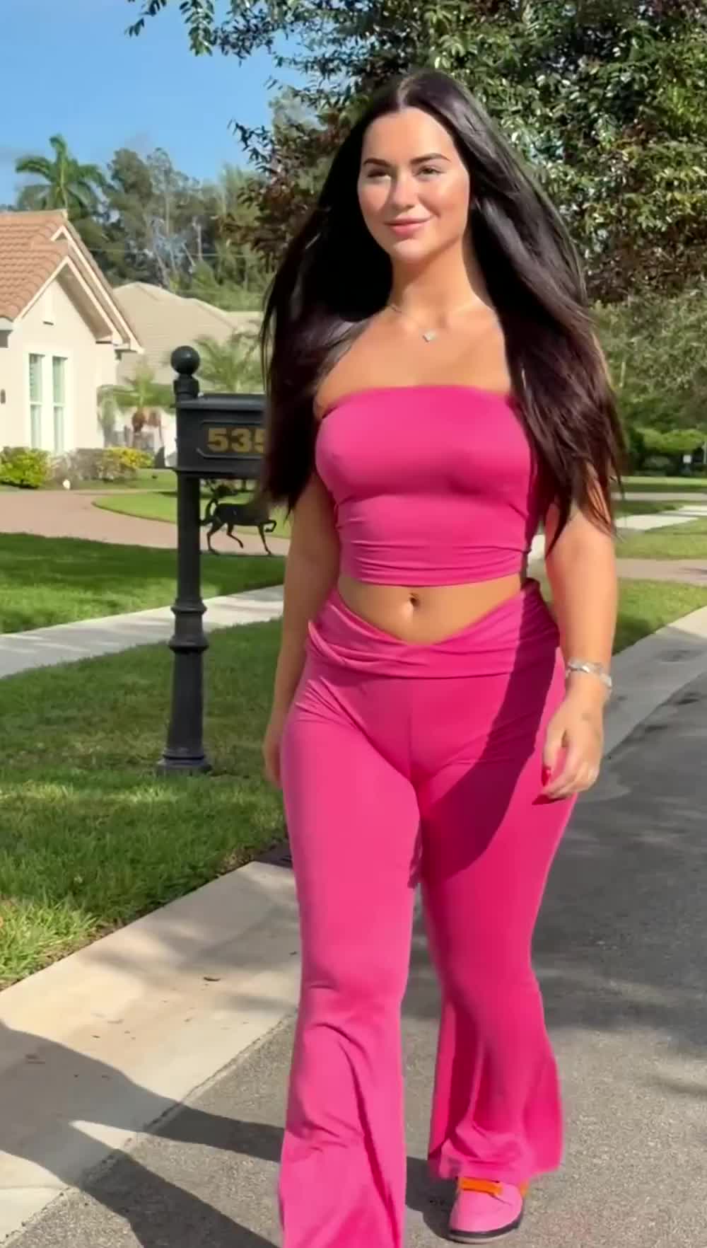 @jadeteen reposts ๐
