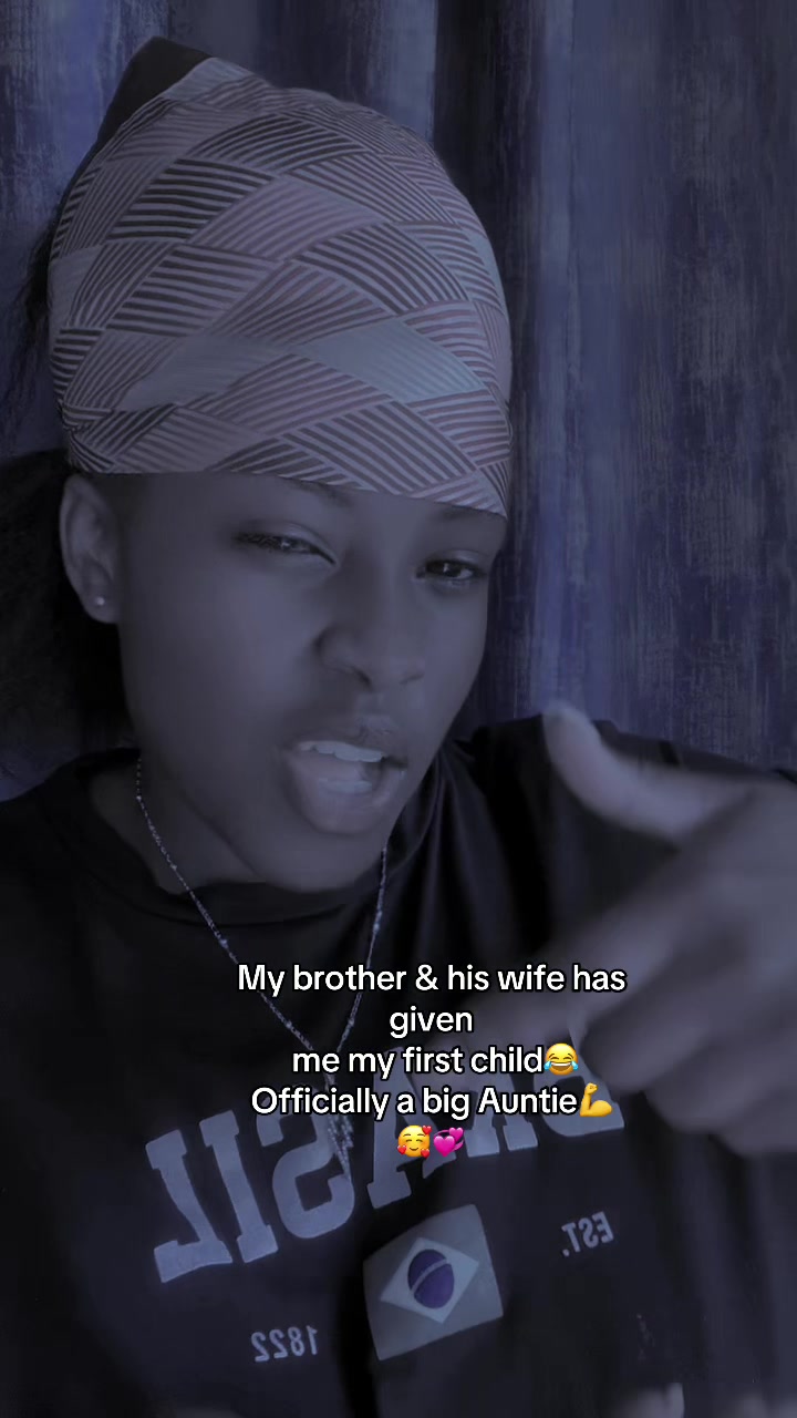 @B👑L👑A👑C👑K.  Q👑e👑e👑n
