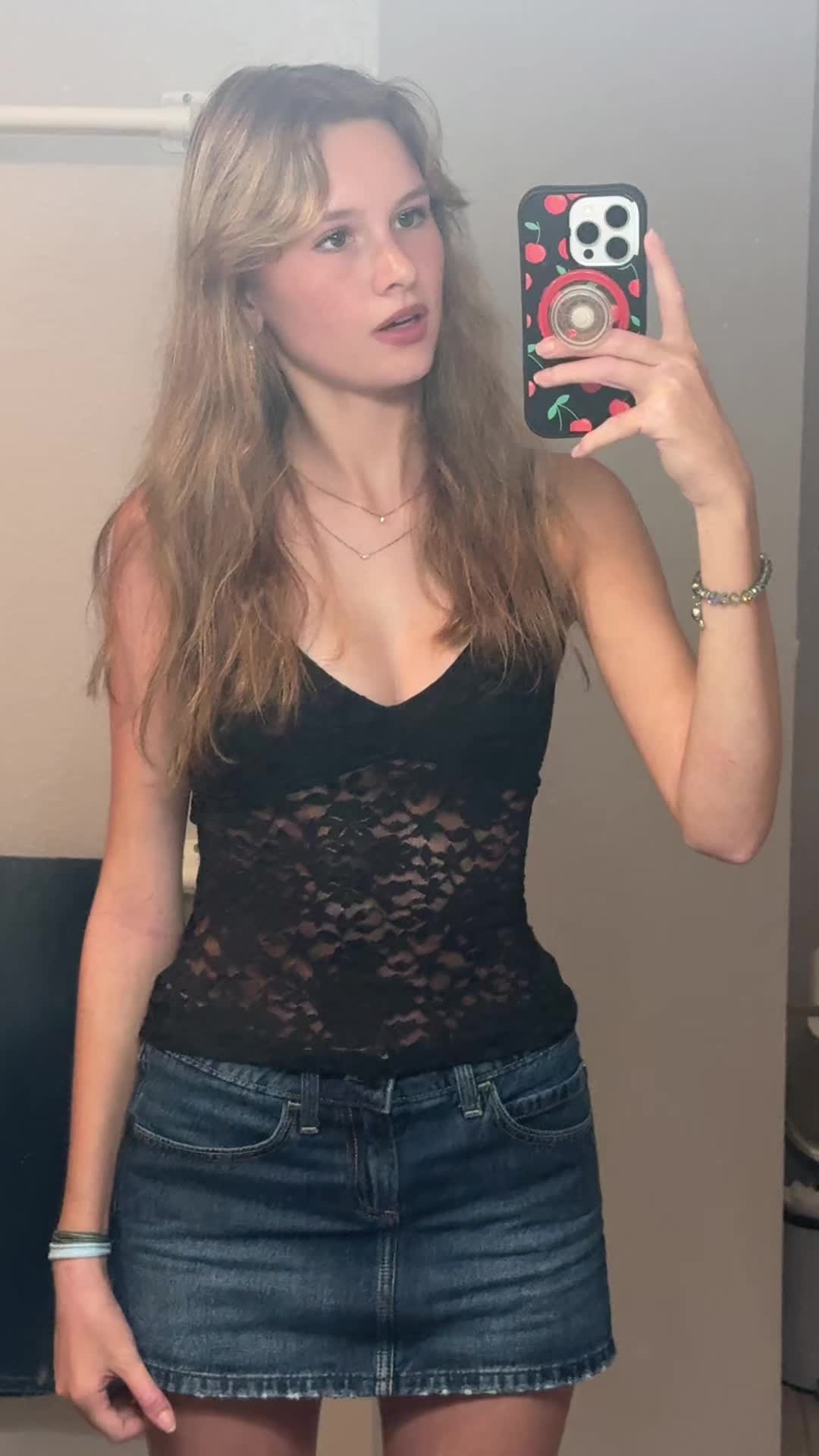 @chloeee