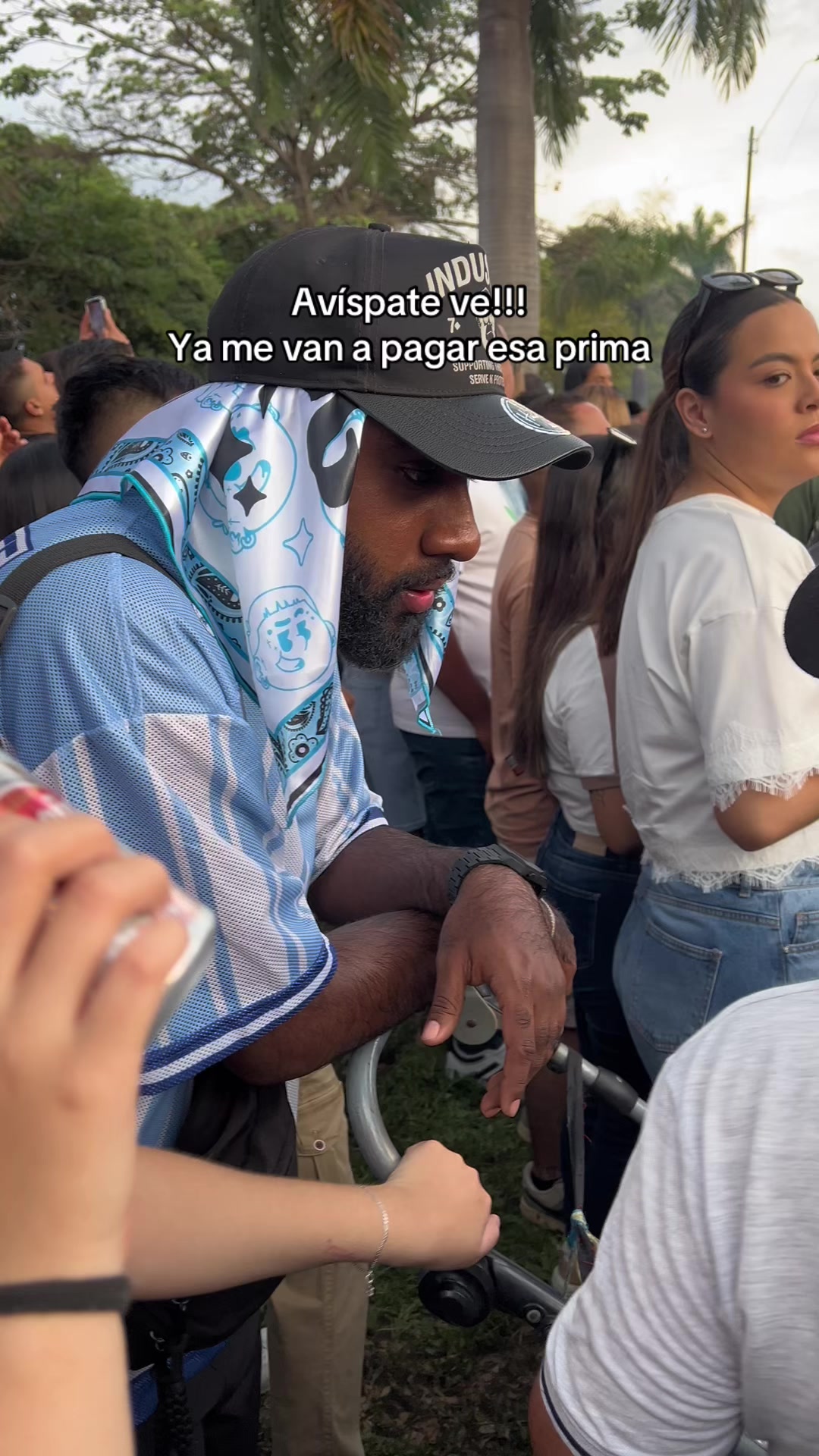 @Santiago