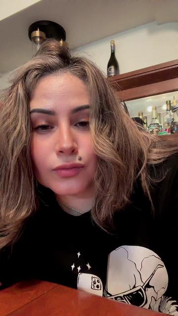 @Camy Medina 🍸💄🫦🌻🐮