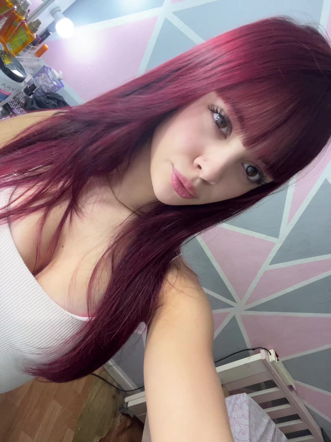 @𝒱𝒶𝓁ℯ𝓃𝓉𝒾𝓃𝒶