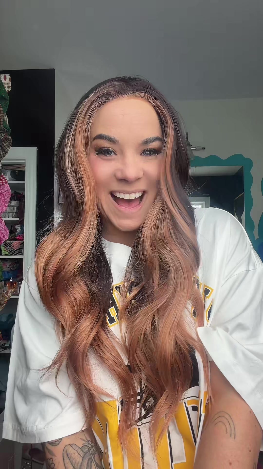 @Elizabeth Wears Wigs 🏳️🌈