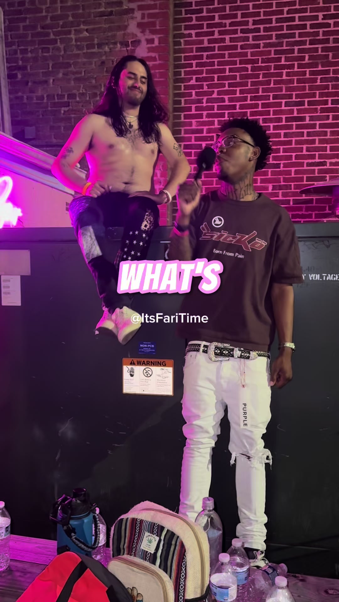 @ItsFariTime