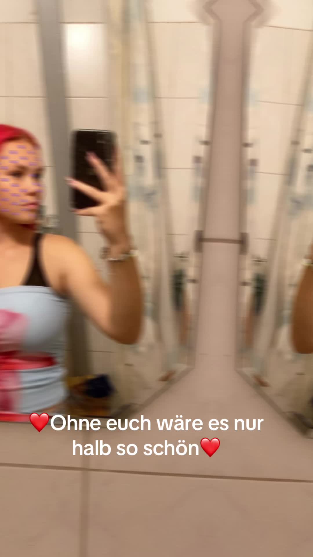 @Andrina🩷💜💙