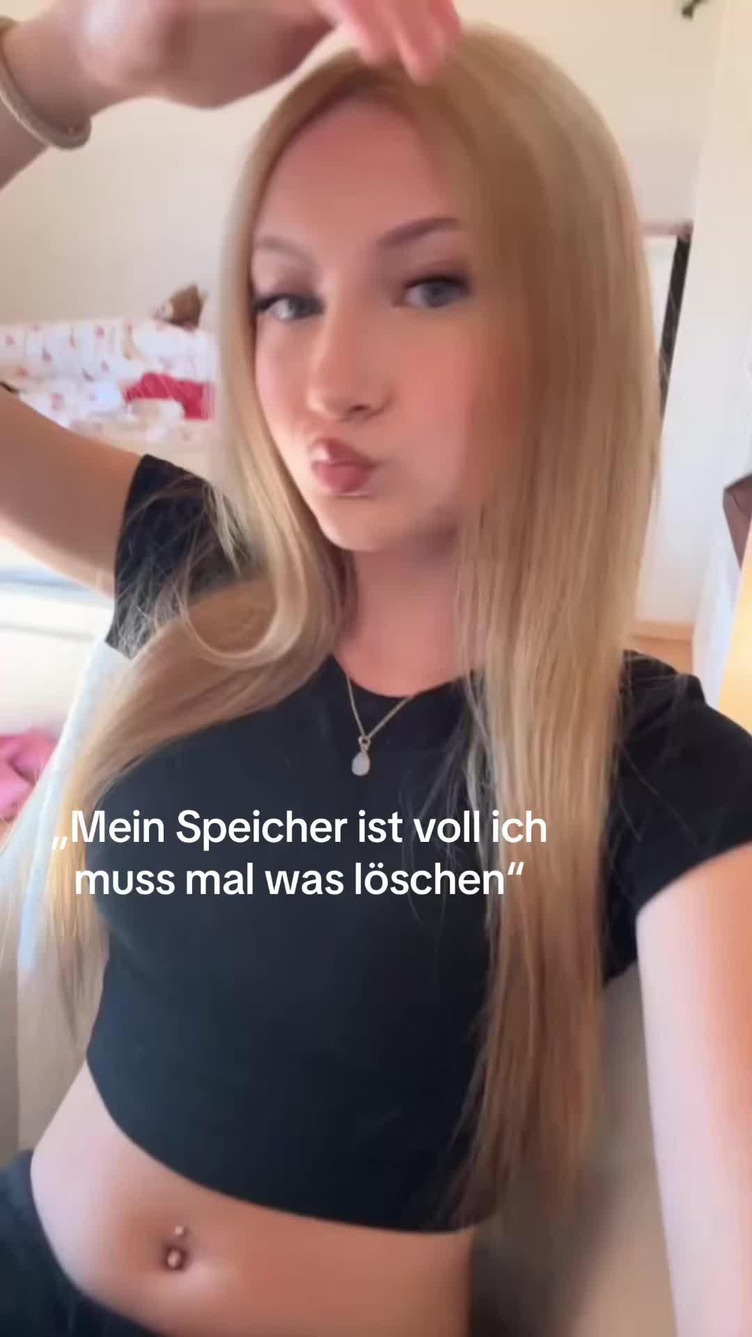 @𝐬𝐚𝐫𝐚𝐡