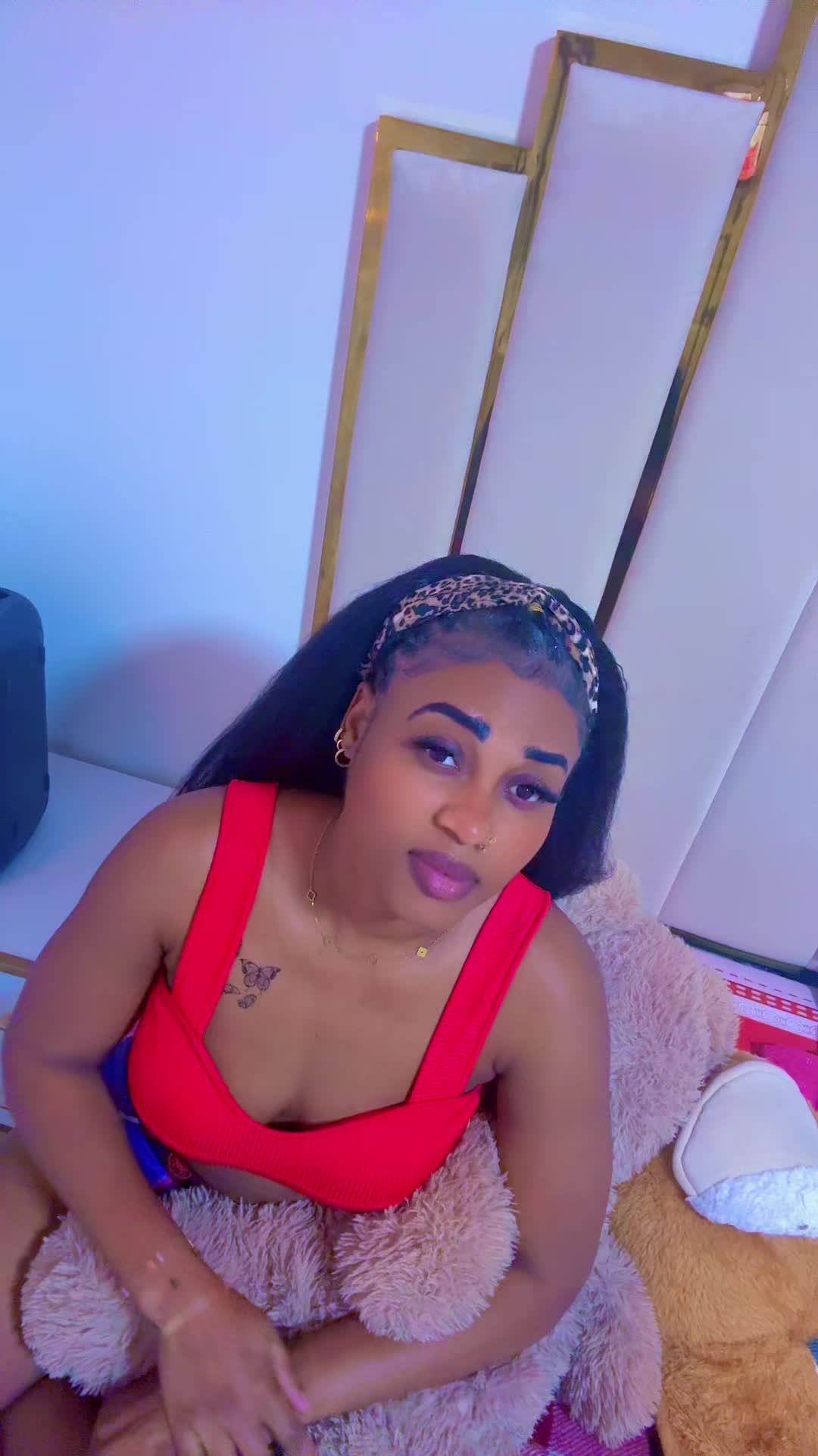 @Queen Chocolate 🍫🌹😘🥵👀