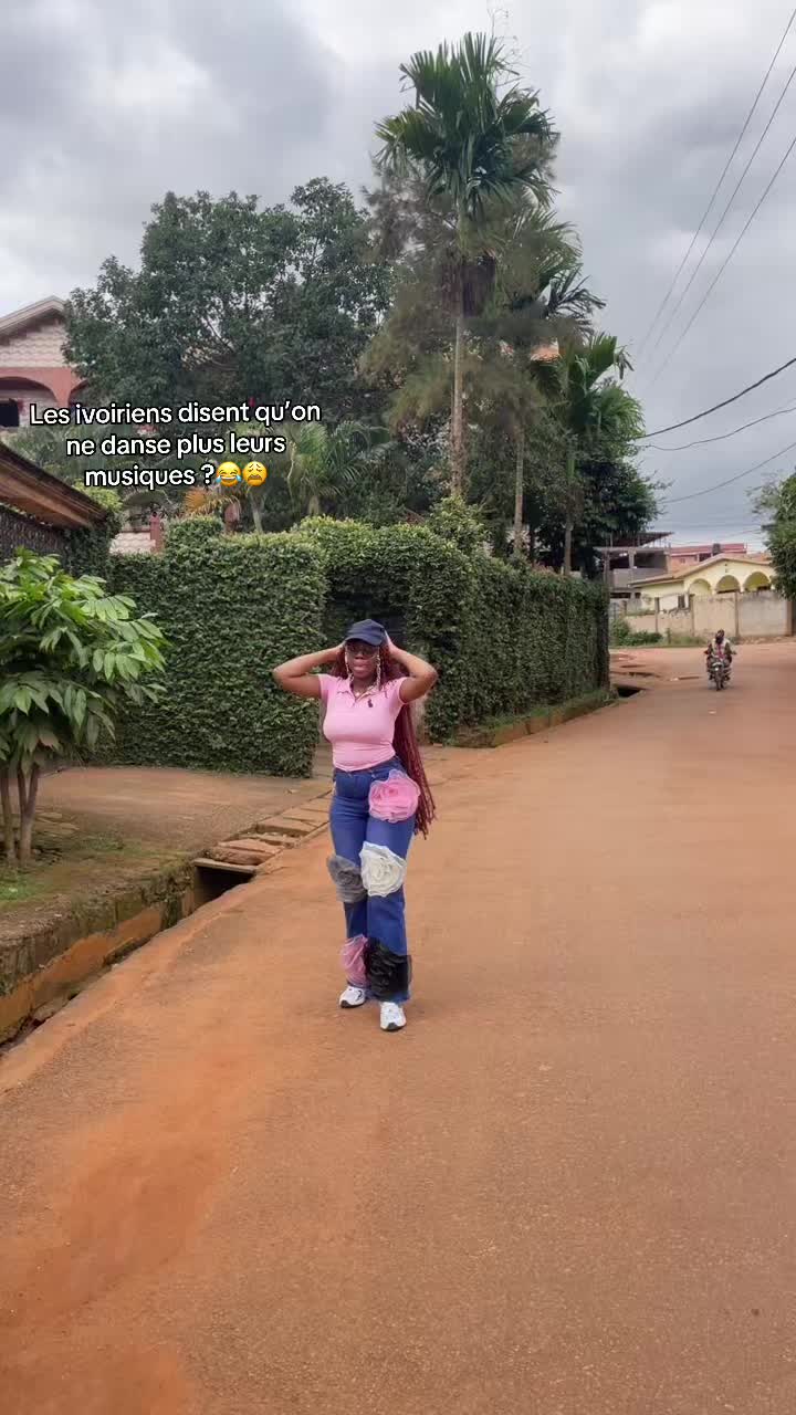 @🩷Nandar🤍🇨🇲
