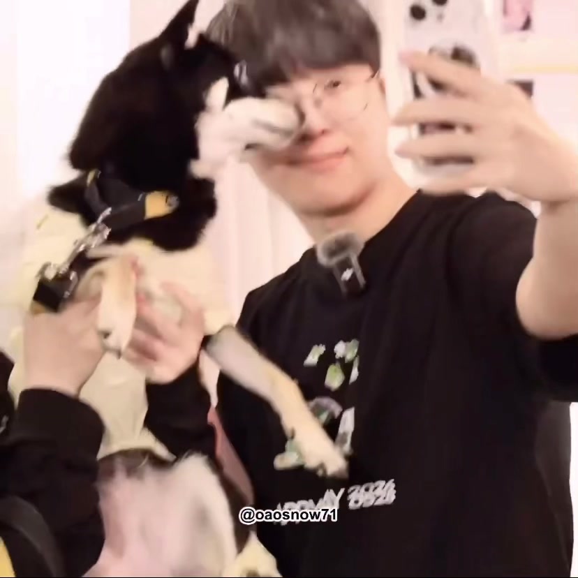 @Đỡ m&aacute; em Chobi💥