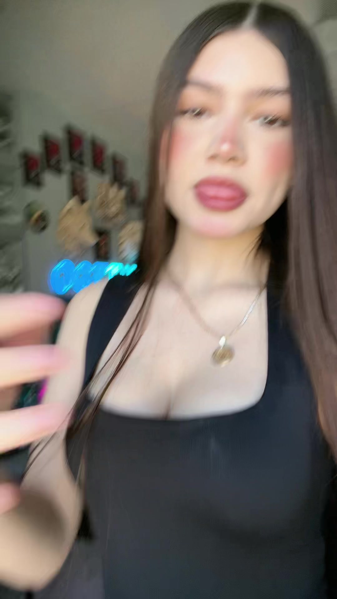 @<3