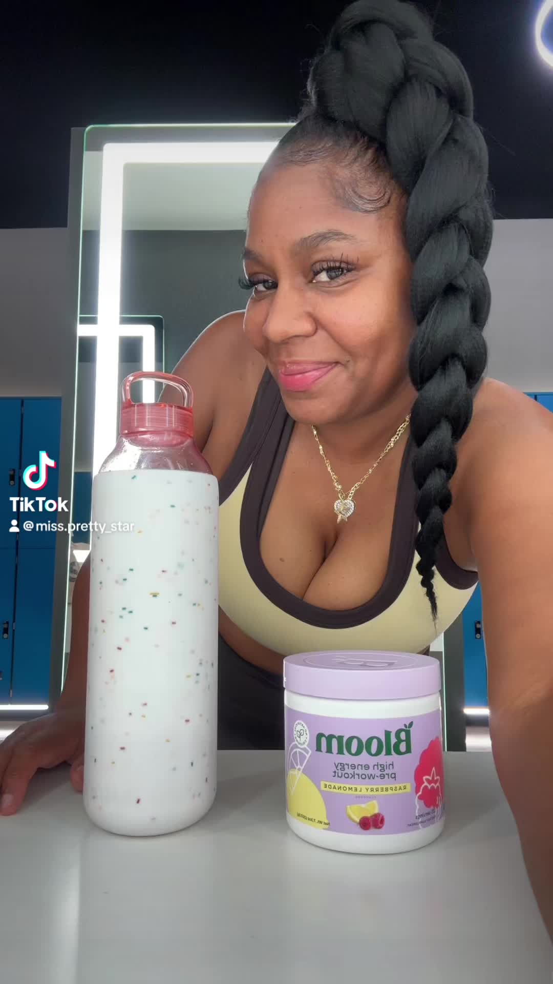 @Miss.Pretty_Star