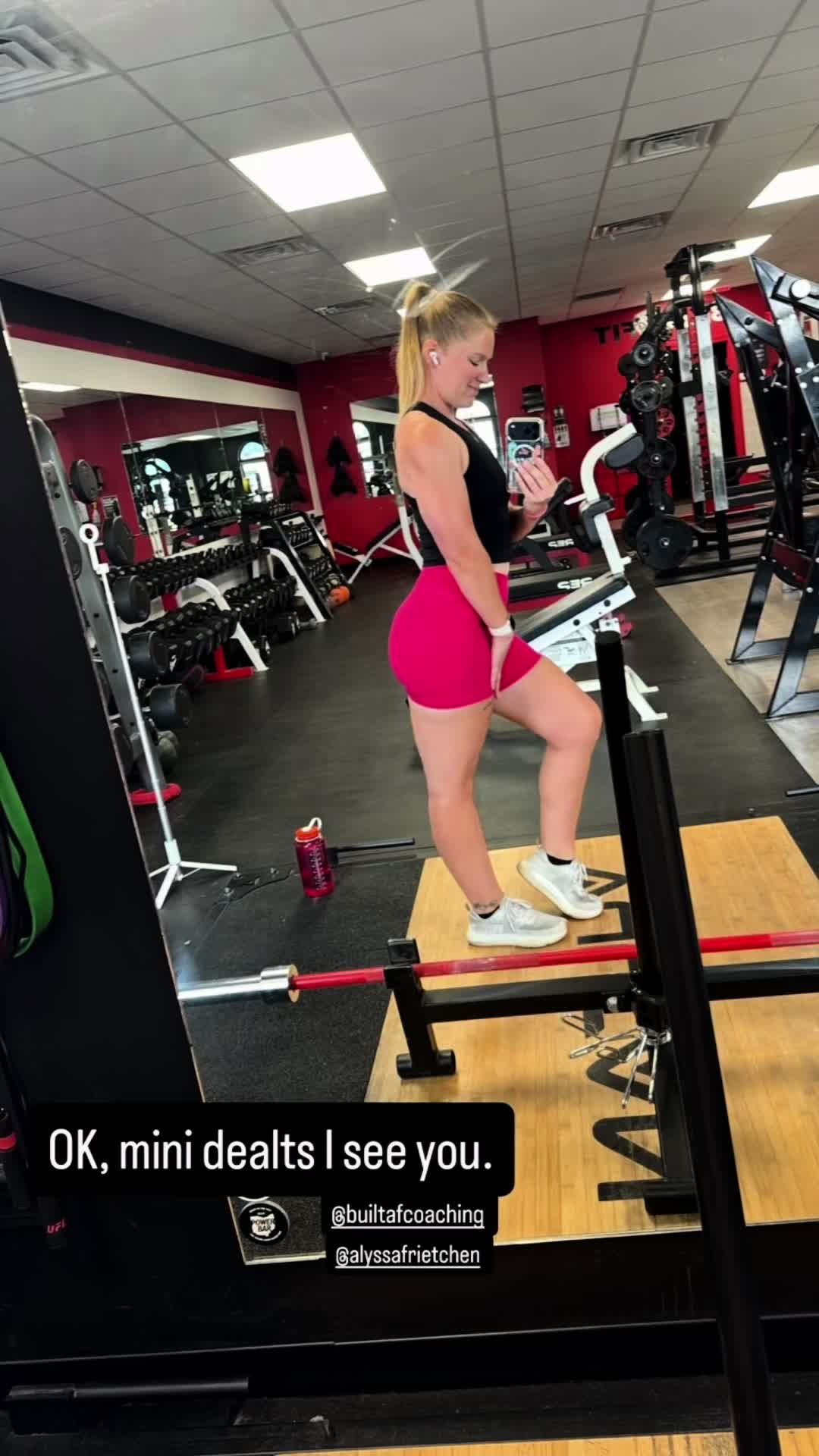 @Melanie ✝️  // NPC NQ BIKINI