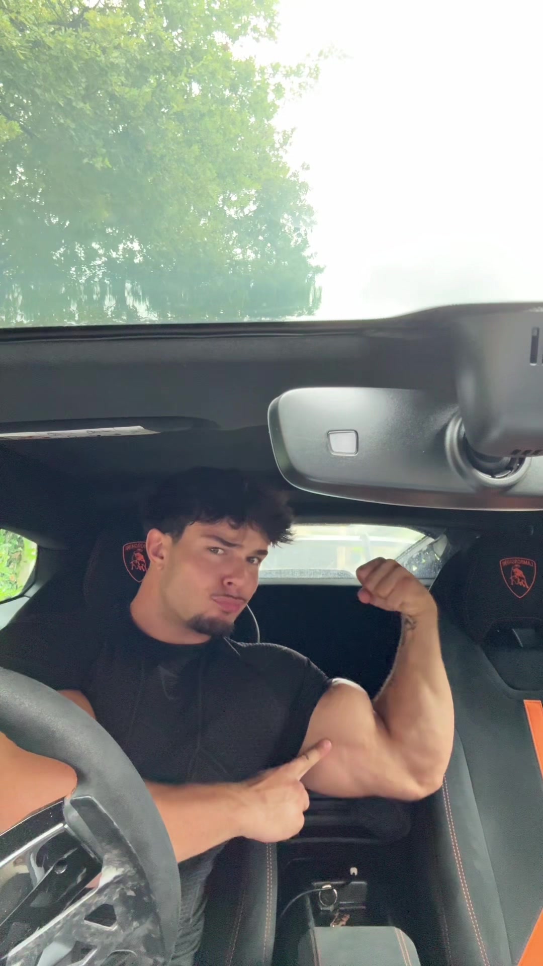 @moicestmike2