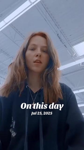 @Julli🥰