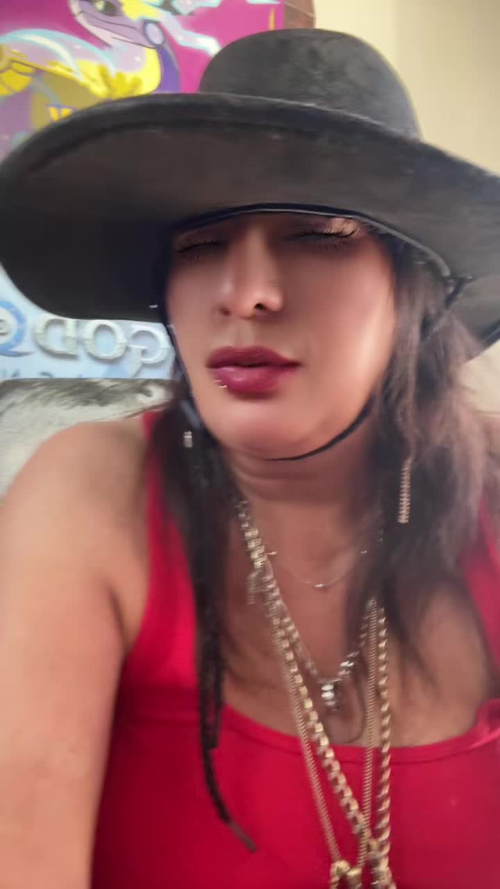@Roxana Saracay