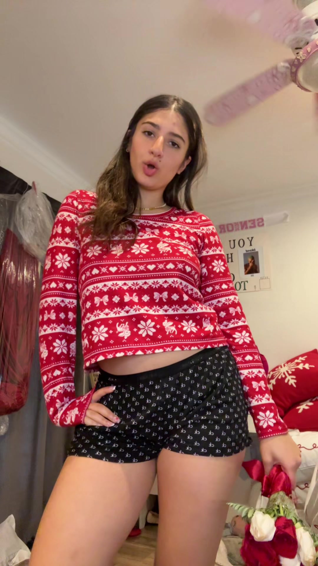 @nicole