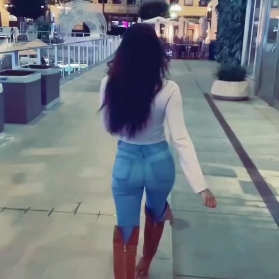 @Jesslamarre