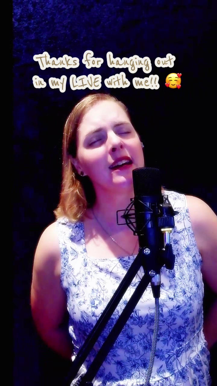 @ErinSingsNorth🇨🇦